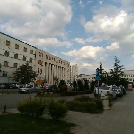 Downtown Apartment In Walk Zone With 3 Bedrooms And Garage Novi Sad Exterior foto