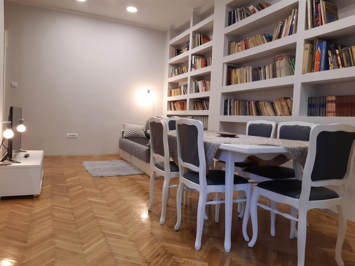 Apartment Downtown In Walk Zone With 3 Bedrooms And Garage Novi Sad