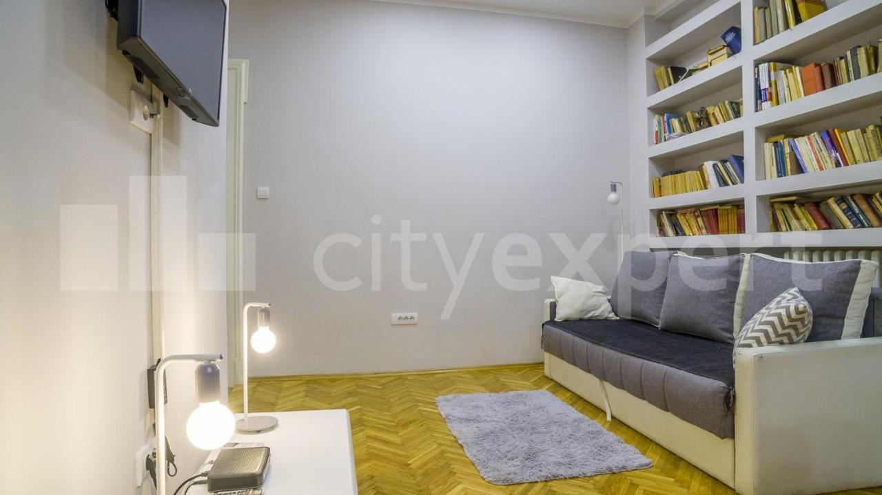 Downtown In Walk Zone With 3 Bedrooms And Garage * Novi Sad